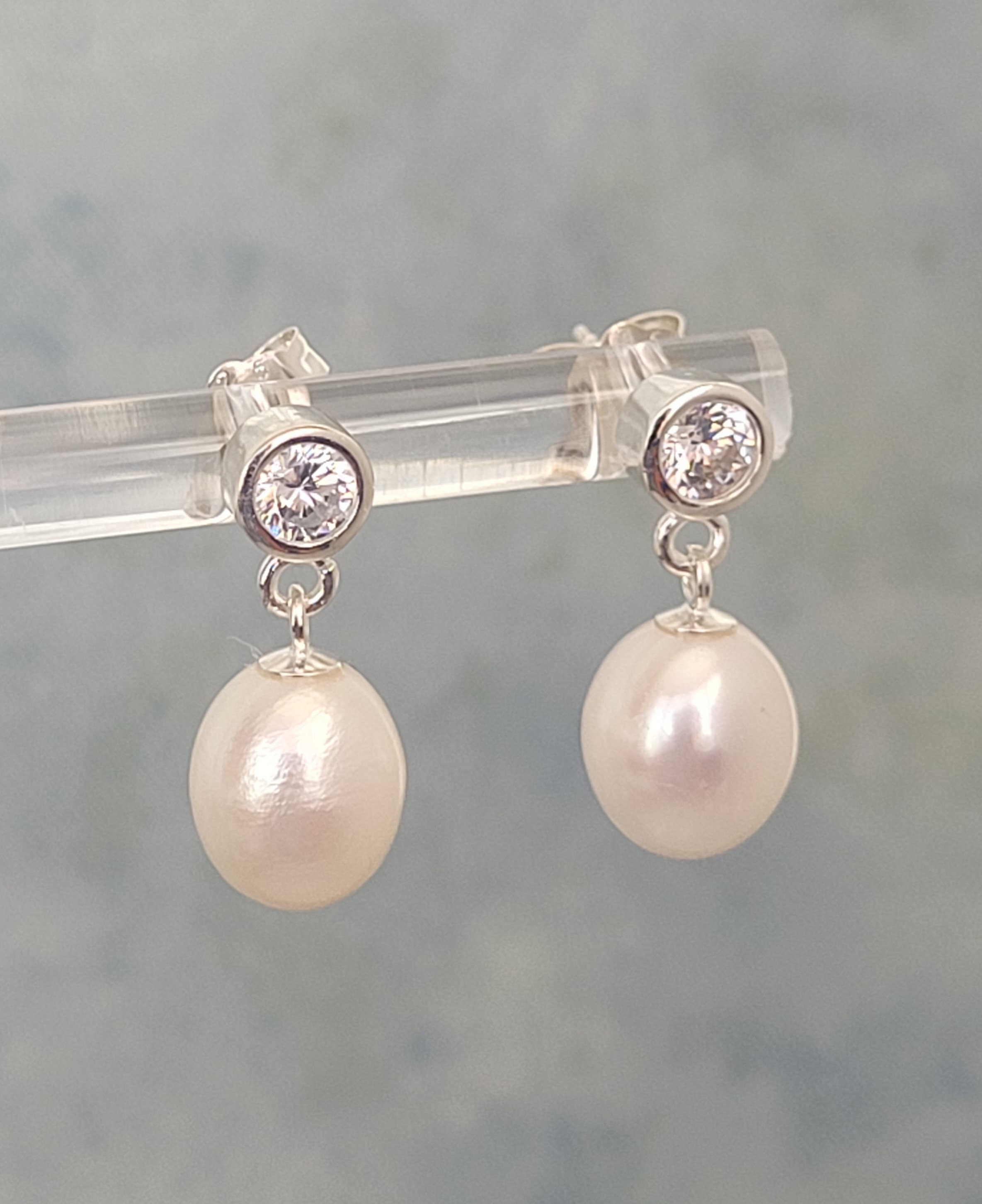 Orecchini con doppia perla d'acqua dolce naturale da donna