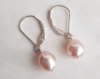 Lavender Freshwater Pearl Leverback Pearl Earring, 925 Sterling Silver Lever Back  Pearl Earrings, Lavender Pearl Dangle Drop Earrings.