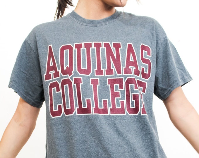 Aquinas College Tee - M