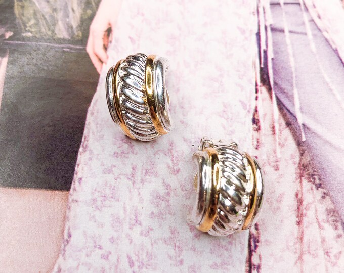 Vintage Clip On Earrings