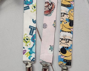 Character pacifier clip set