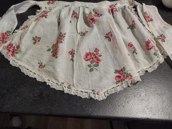 Vintage apron Rose Pattern - image 3