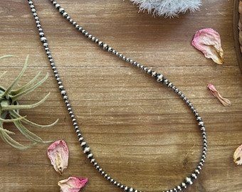 Graduated Sterling pearl necklace - 22 inch
