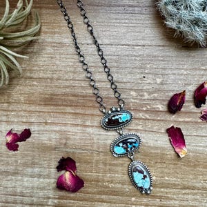 Golden hills necklace