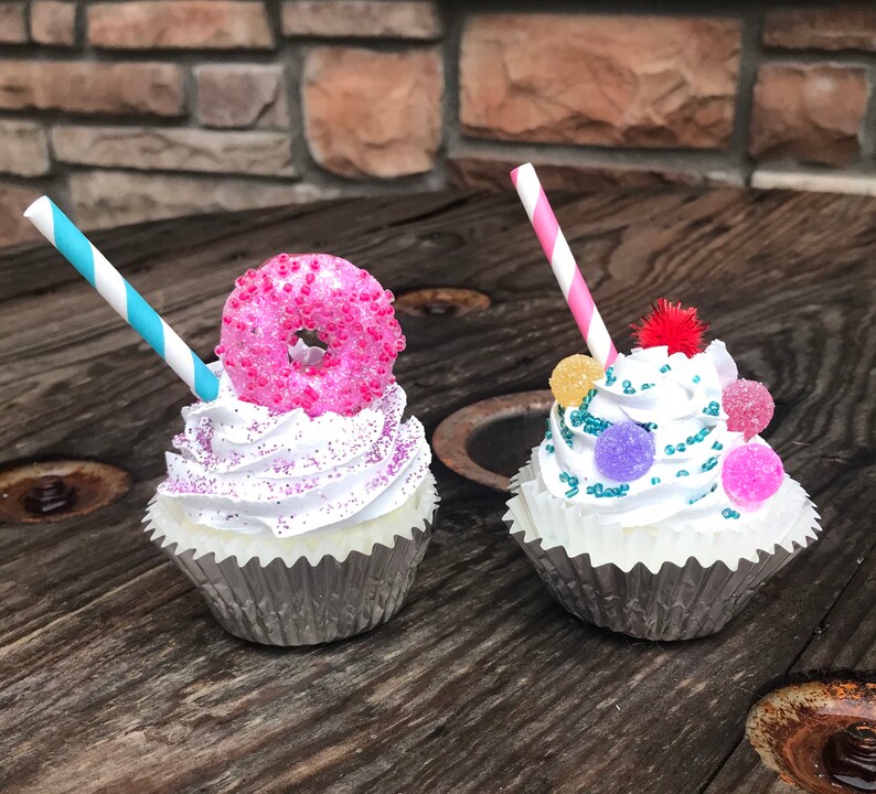 Free Printable Christmas Cupcake Picks