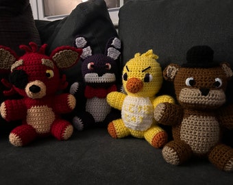 Crochet Five nights at Freddy’s (Freddy/Foxy/Bonnie/Chica) Plush