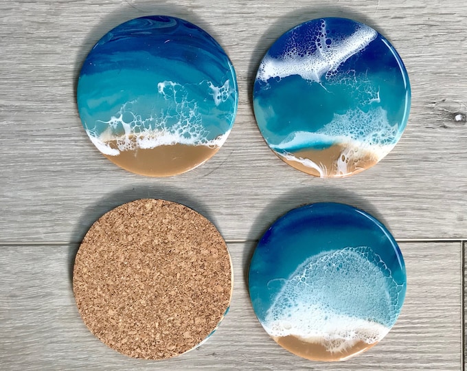 Ocean Inspired Round Coaster Set, Beach Resin Art Drink Mats, Housewarming Present for Beach Lovers, Bar Cart Functional Decoration