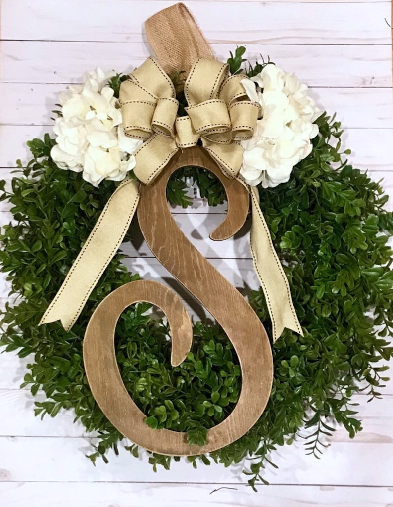 Year Round Boxwood Front Door Decor Mother/'s Day Present Full Boxwood Greenery Wreath with Personalized Initial New House Gift