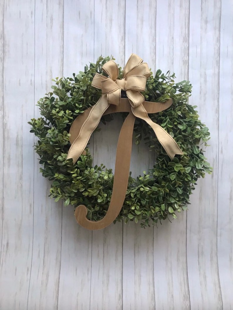 Year Round Boxwood Front Door Decor Mother/'s Day Present Full Boxwood Greenery Wreath with Personalized Initial New House Gift