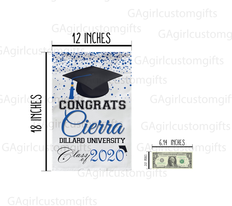 Puede incluir: Una pancarta de graduaci&oacute;n, de 45,7 cm de alto y 30,5 cm de ancho, con un birrete negro y la palabra "CONGRATS". La pancarta incluye el nombre "Cierra", "Dillard University" y "Class of 2020" en azul y blanco.