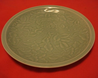 China Longquan kiln celadon bean green plate,