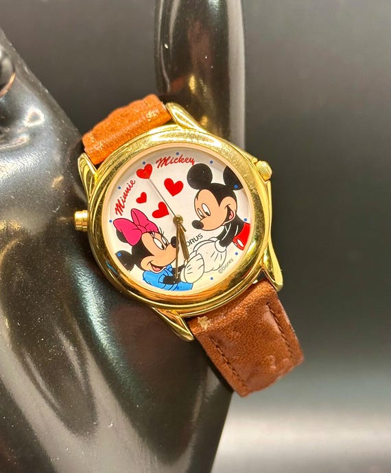 New!!! “mickey & Minnie” Musical Watch, by Lorus- Rare  display picture 1