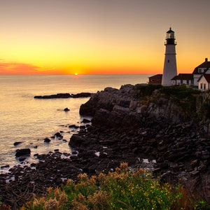 Portland head light, lighthouse, Maine, waves, ocean, sea, Portland head, Maine lighthouse, Portland Maine, lighthouse art, lighthouse print