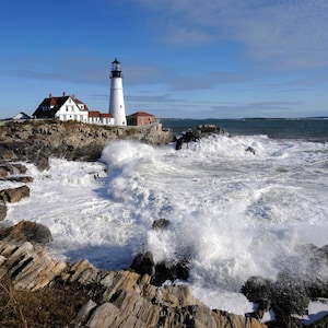 Portland head light, lighthouse, Maine, waves, ocean, sea, Portland head, Maine lighthouse, Portland Maine, lighthouse art, lighthouse print