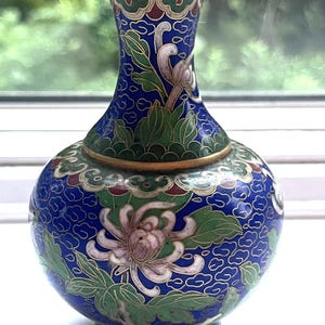 Vintage Chinese Enamel Cloisonne Vase