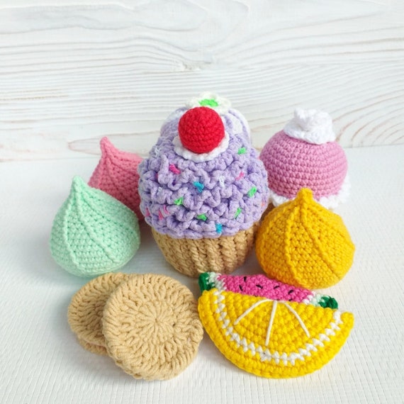 Crochet Must Haves - crochetcakes