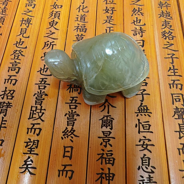 Natural dark green  jade turtle pendants Lucky Amulet turtle jade pendant