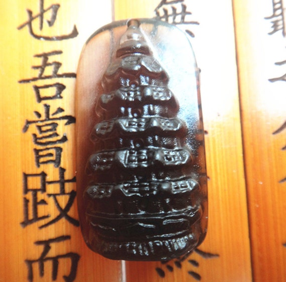 Natural ice kind of Obsidian sheep//Rabbit Lucky mascot Pendant