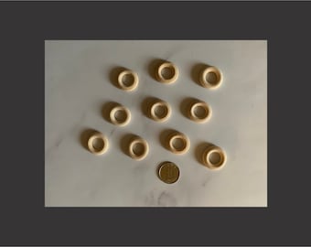 10 pc - Wooden Round Rings - for Crafting