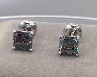 14k Weißgold Grau 4 Karat Moissanit Ohrringe jeweils 2 Karat Step Cut Quadratische Steine