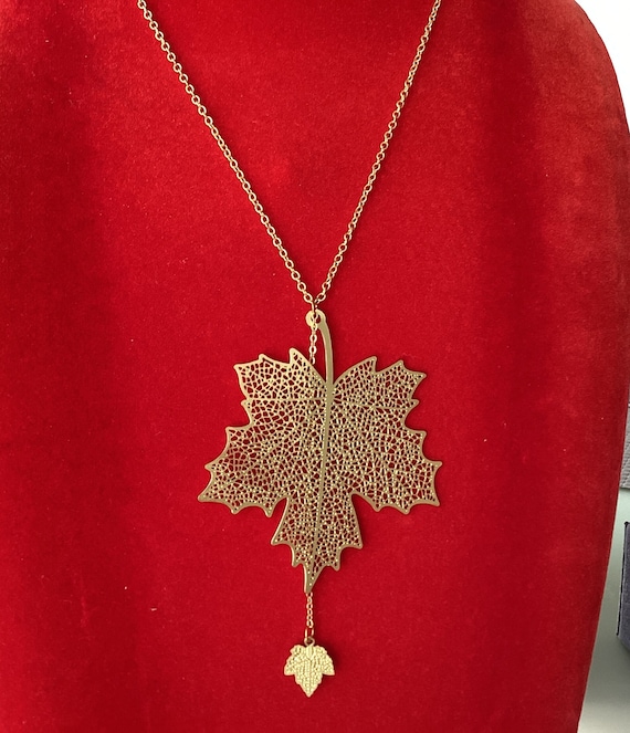 Large Maple Leaf Swarowski Necklace Large Maple Leaf Swarowski Necklace