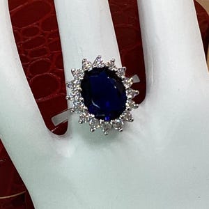 Blauwe saffier verlovingsring prinses Di Sapphire ovale blauwe saffier halo verlovingsring september verjaardagscadeau verjaardagscadeau