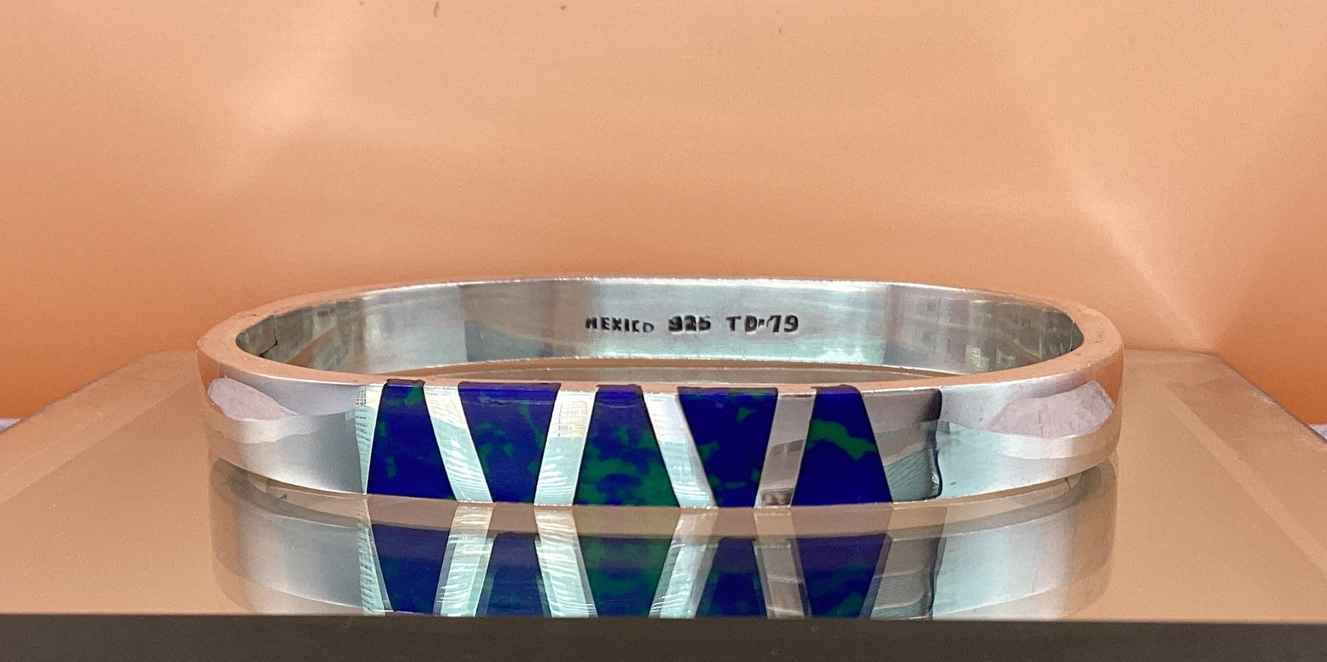 Vintage Lapis Lazuli Inlay Bangle Bracelet: Mexico Silver