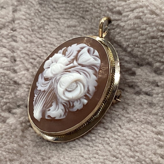 Victorian Cameo 14K Yellow Gold Shell Cameo Flowe… - image 4