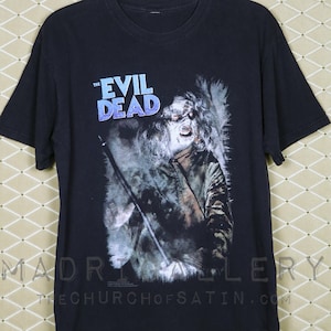 Evil Dead shirt, horror movie T-shirt vintage rare, zombie Army of Darkness Tales from the Crypt Elvira Living Dead Night Day Dawn Return