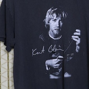 Kurt Cobain t-shirt, vintage tee shirt, Mudhoney Alice In Chains Soundgarden Smashing Pumpkins Pearl Jam Melvins Hole thrashed