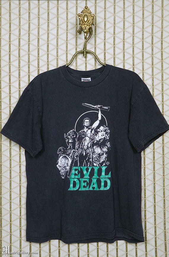 Evil Dead 3: Army of Darkness - Hail To The King (T-Shirt) – Unsavory  Imprints