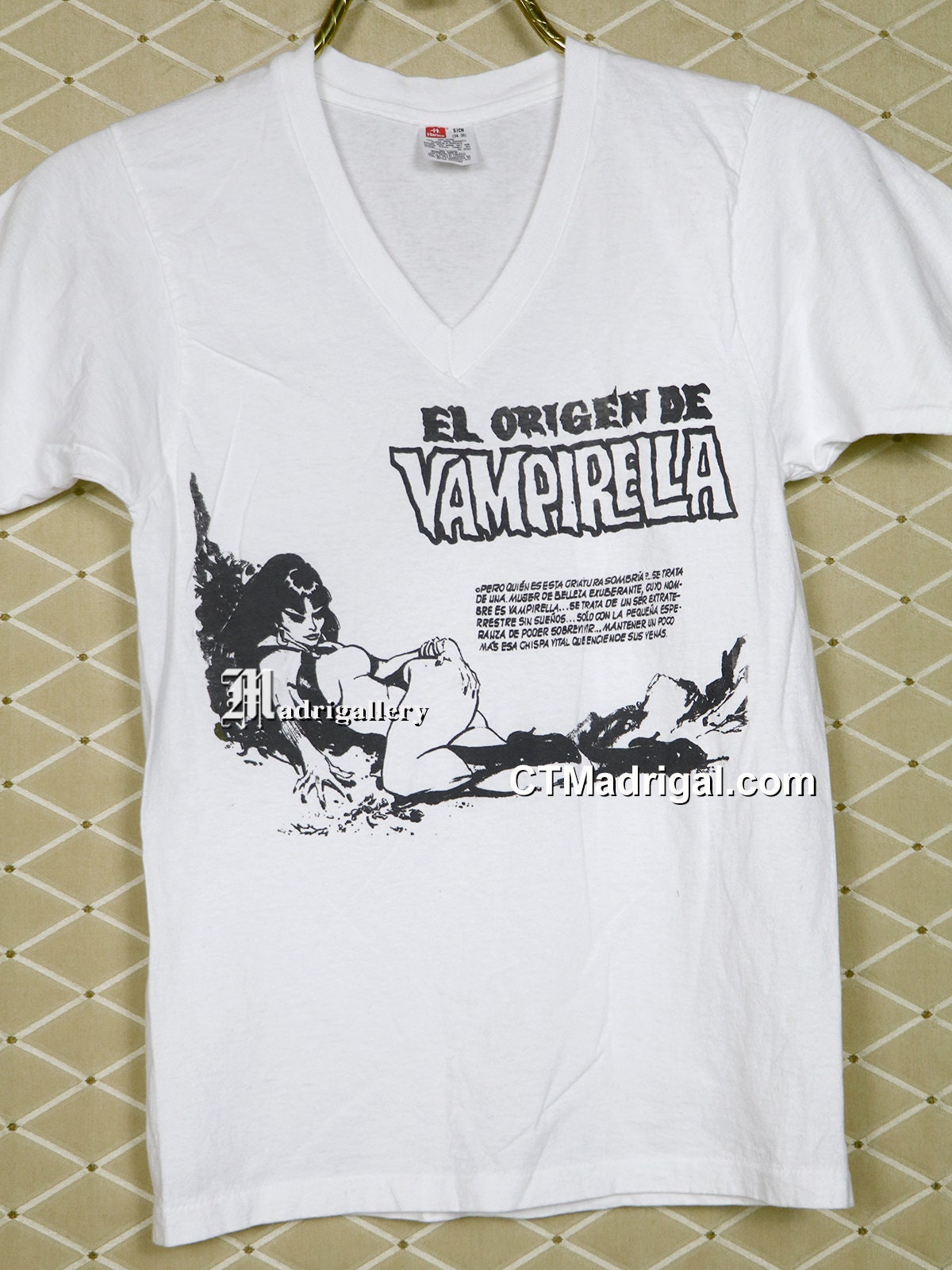Vampirella T-shirt, Vintage 80's 90's Vampire Comic Shirt Dracula