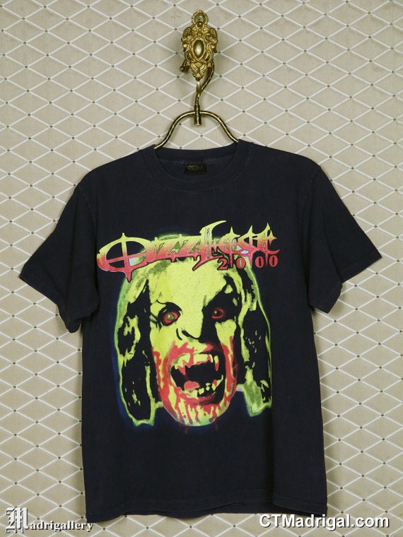 OZZFEST Tシャツ　2000年 Vintage 2000 The Ozzfest T-Shirt – Mills Vintage USA