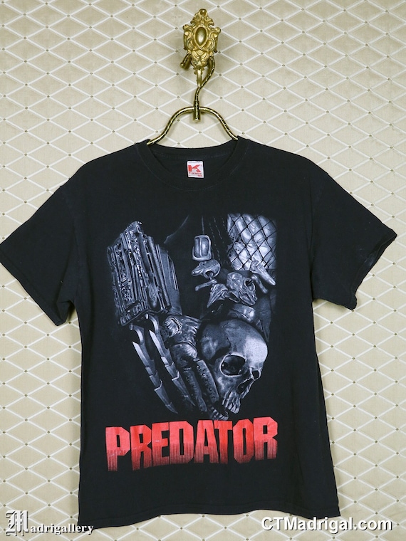 Predator shirt, horror movie vintage rare shirt Alien… Gem
