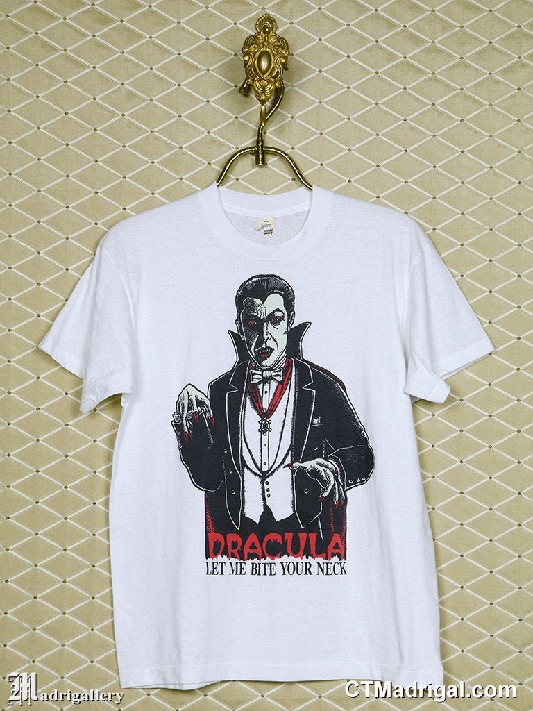 Dracula shirt horror movie t-shirt, vintage rare vampire Lost Boys gothic goth punk Elvira Nosferatu Buffy Bram Stoker Bela Lugosi Bauhaus