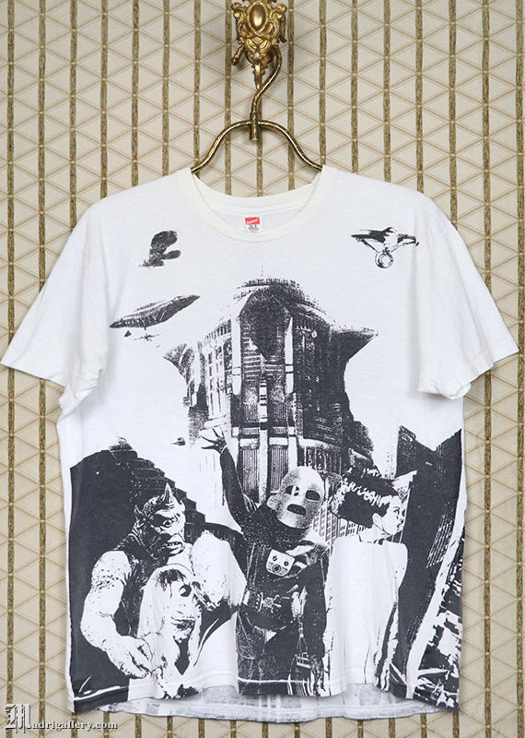 Horror Movies Shirt Vintage Rare T-shirt White Universal Horror Movies Shirt Vintage Rare T-shirt White Universal