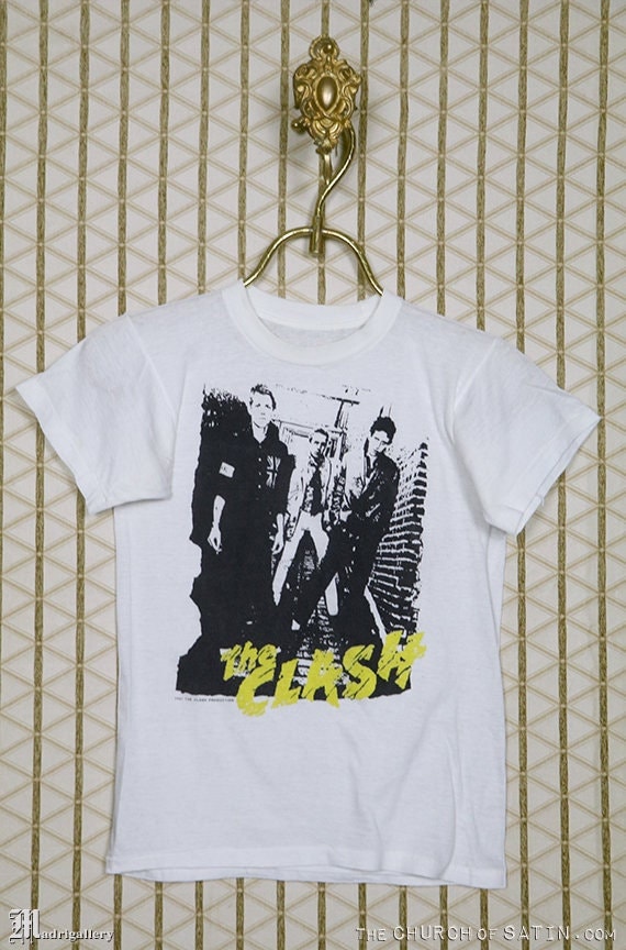 The Clash 1987 vintage rare T-shirt, white tee sh… - image 1