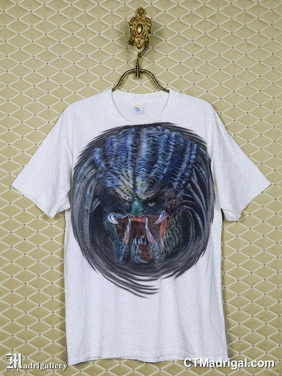 Predator shirt, horror movie vintage rare shirt Alien… Gem