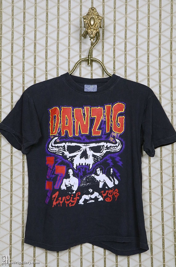 DANZIG Tシャツ　Crucifix　misfits samhain s-l400.jpg