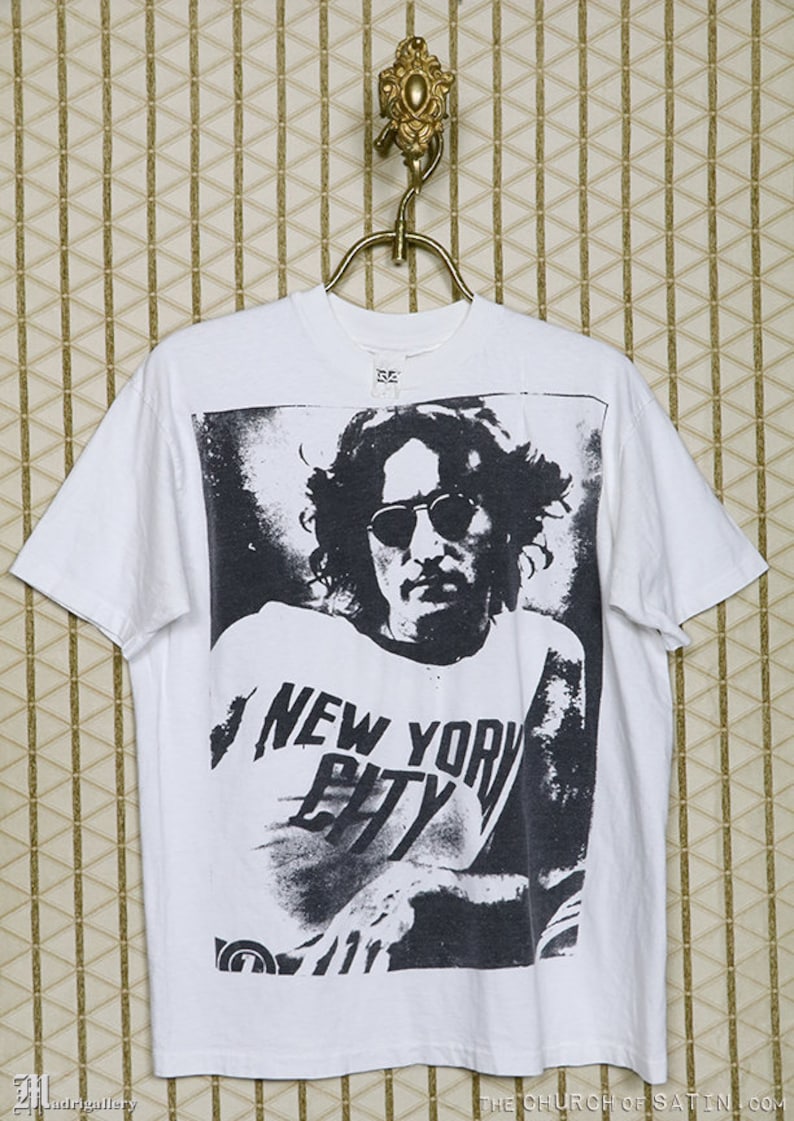 John Lennon NYC New York City Walls and Bridges Pose Cut-Off White T-shirt Tee