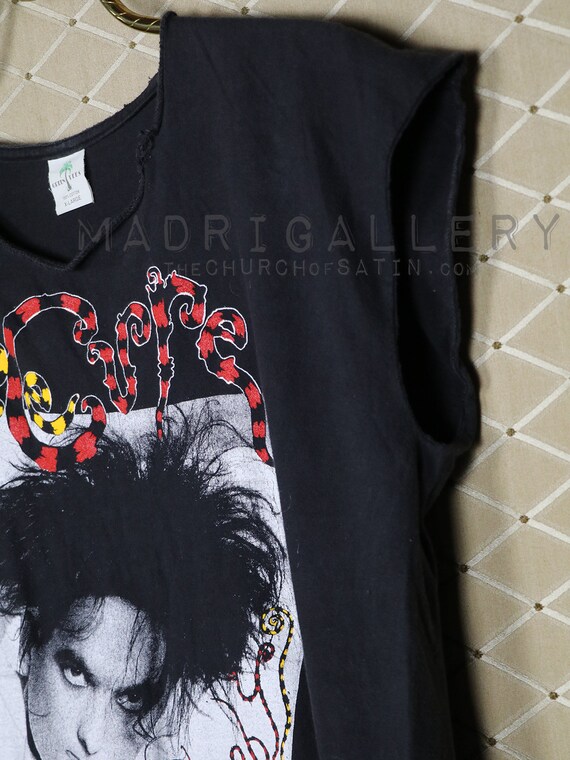 The Cure Shirt, Vintage Rare T-shirt Lullaby, Robert Smith Glove