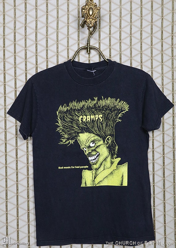 【DISCERNMENT】Empty damage short sleeve T-shirt Discernment -