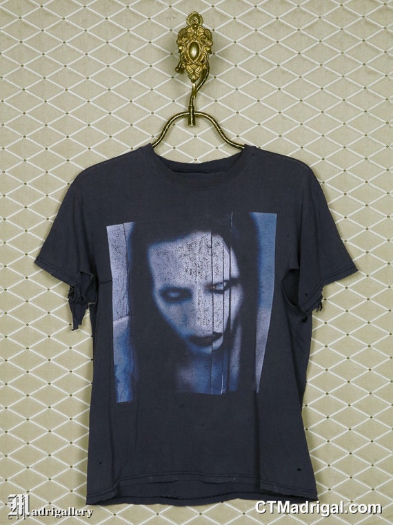 Marilyn Manson t-shirt, thrashed vintage rare shi… - image 1