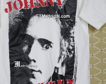 ジョニー・ロットン、セックス・ピストルズのTシャツ