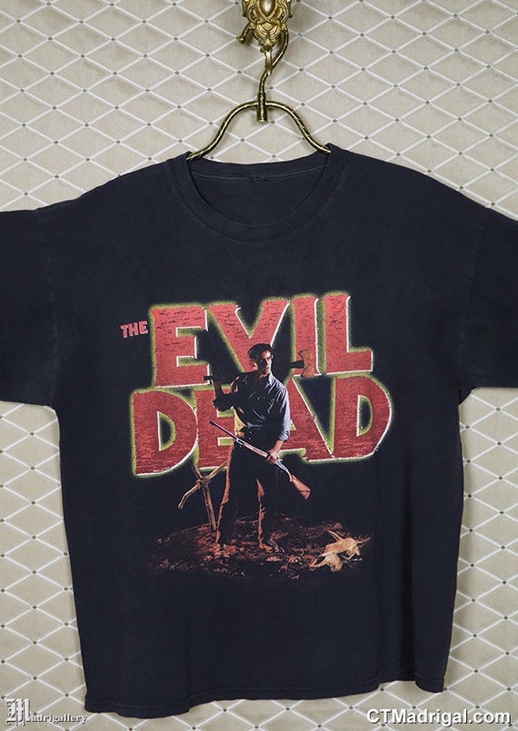 media./i/gamestop/11200247/Evil-Dead-T