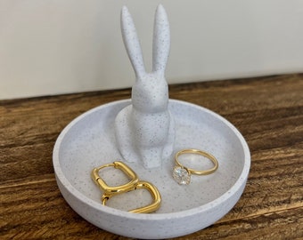 Bunny Ring Tray holder jewelry dish for vanity rabbit ring dish jewelry organizer Marble bunny vanity organizer elegant jewelry display