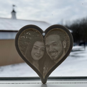 Personalized 3D-Printed Photo Heart Lithophane - Customizable Unique Home Decor for Her & Him | Custom Couple Artwork for Valentine’s Day