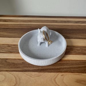 French Bulldog Ring Dish Dog Ring Dish Cute Dog Ring Holder Pet Lover Jewelry Tray French Bulldog Jewelry Dish French Bulldog Jewelry Tray