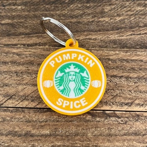 コーヒー愛好家のためのスターバックスパンプキンシーズンキーホルダー秋の雰囲気を演出するかわいいパンプキンスパイスラテチャームキーホルダースターバックスバイブスキーホルダー
