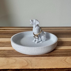 Labrador ring dish Lab ring dish Dog jewelry dish Pet ring holder Labrador Retriever Ring Dish for Jewelry Storage Nightstand Jewelry Dish